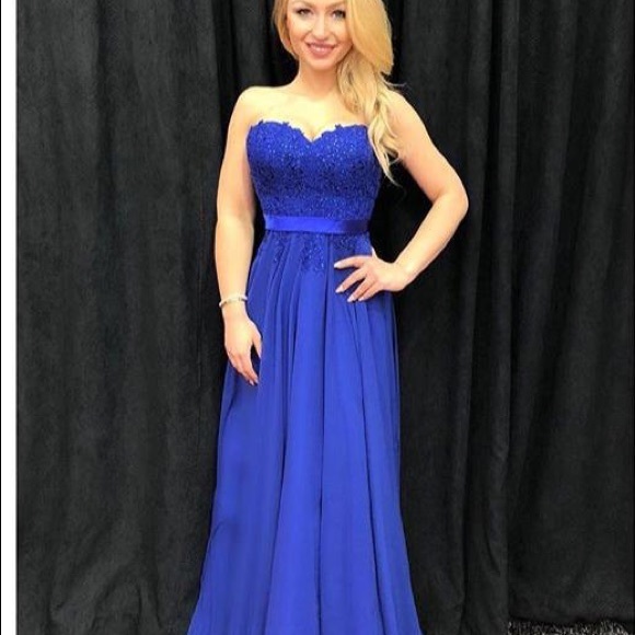 Prom dress - Picture 4 of 4